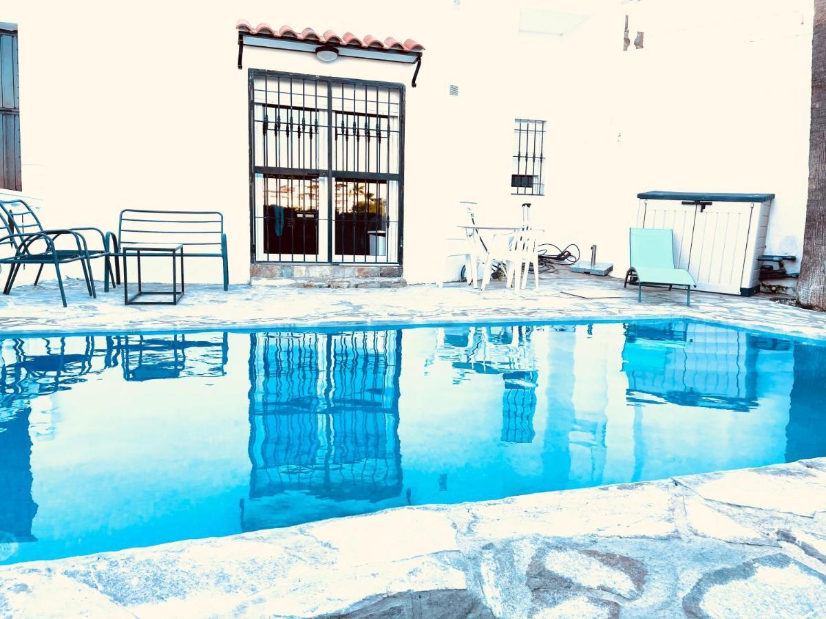בנאלמדנה Exclusive New Apartment מראה חיצוני תמונה